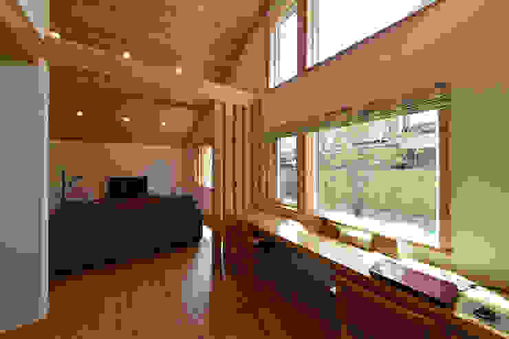 木の家株式会社 Case moderne Legno Grigio