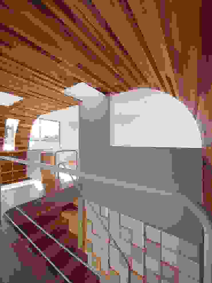 CACCO イシウエヨシヒロ建築設計事務所 YIA Stairs Wood Wood effect