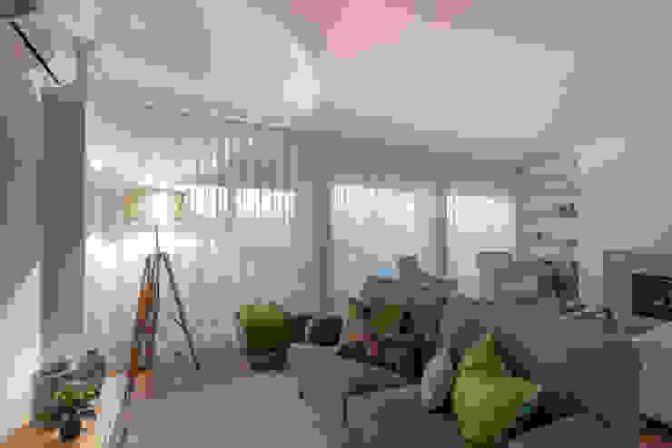 Sala de estar Stoc Casa Interiores Salas de estar modernas Bege