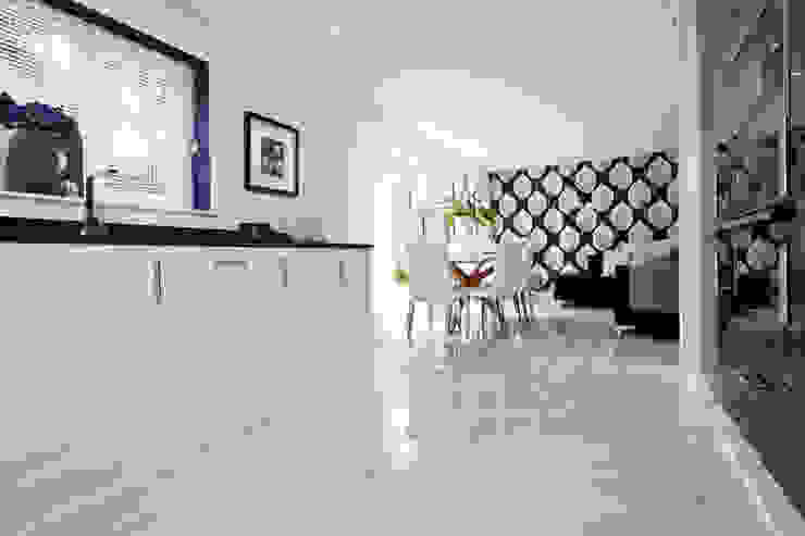 Make every room a new adventure… .. Comedores de estilo moderno de Graeme Fuller Design Ltd Moderno