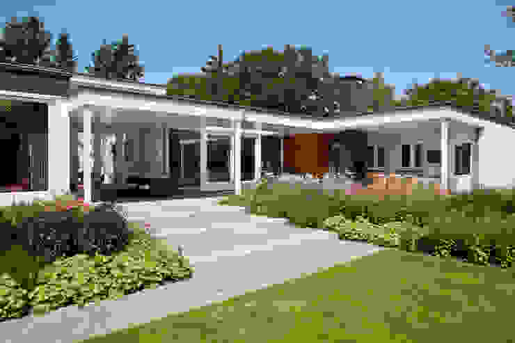 homify Moderne tuinen