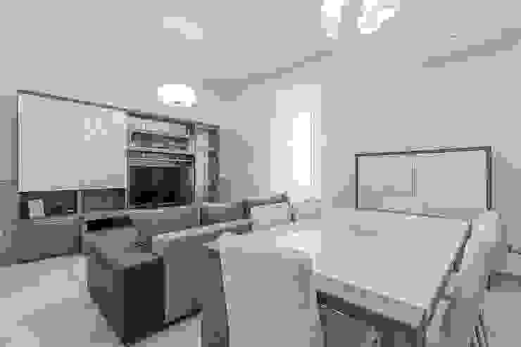 Facile Ristrutturare Moderne Wohnzimmer