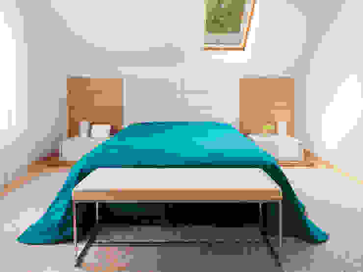 Bedroom Telnova Julia Modern style bedroom Wood Blue