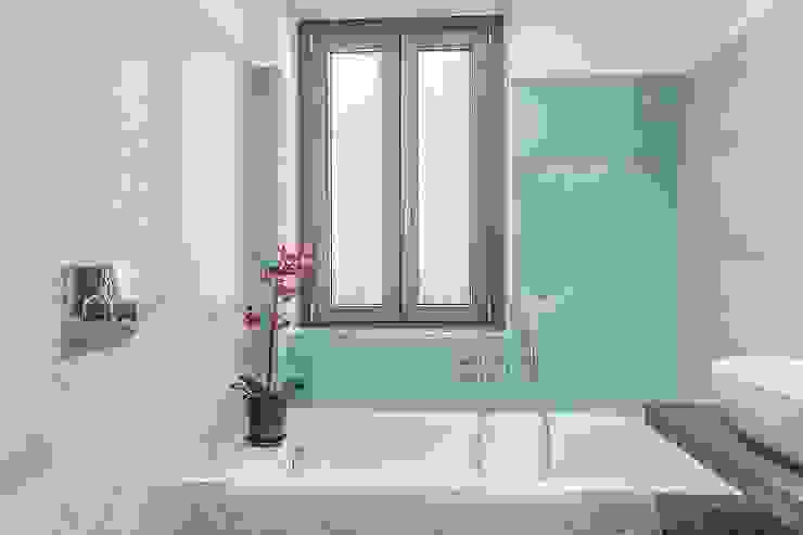 Casas de banho modernas por Facile Ristrutturare Moderno