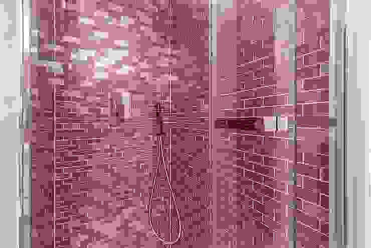 Casas de banho modernas por Facile Ristrutturare Moderno