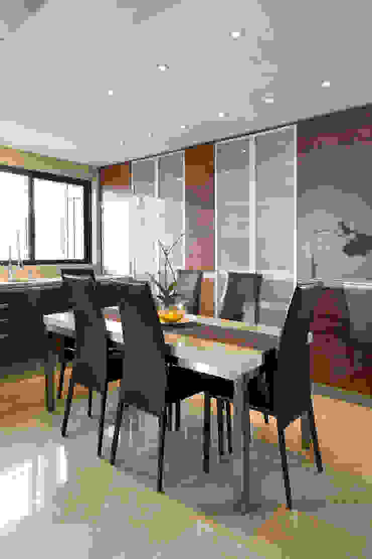 Casa 906, Objetos DAC Objetos DAC Cocinas de estilo moderno mesa de cocina,iluminación de cocina,gabinetes y muebles de cocina,sillas para la cocina