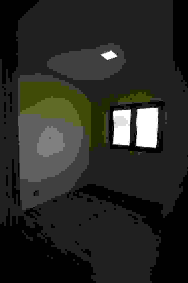 Cosquel, Sociedade de Construções Lda Dormitorios de estilo rural