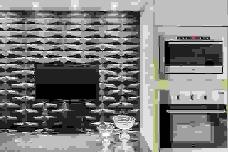 Caio Prates Arquitetura e Design Столовая комната в стиле модерн Керамика Черный