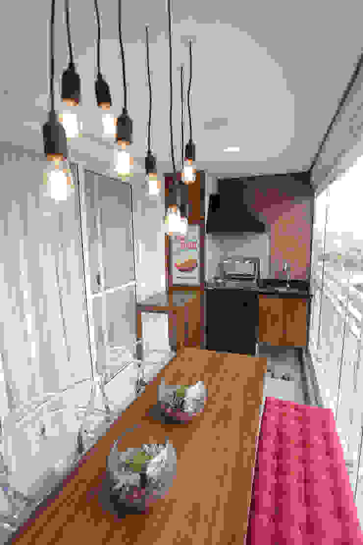 Angelica Hoffmann Arquitetura e Interiores Balcones y terrazas modernos