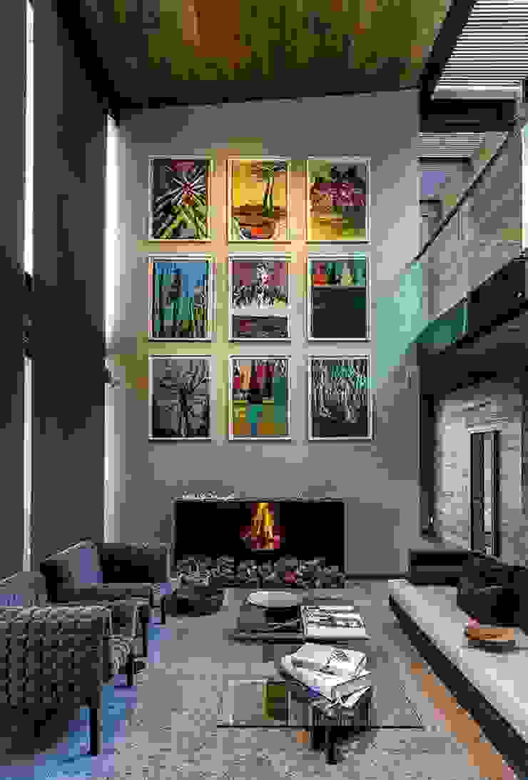 No Place Like Home ® モダンデザインの リビング