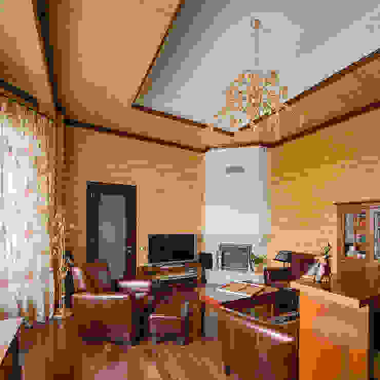 Дом и баня в поселке Гавриково, МО. ItalProject Гостиные в эклектичном стиле Дерево