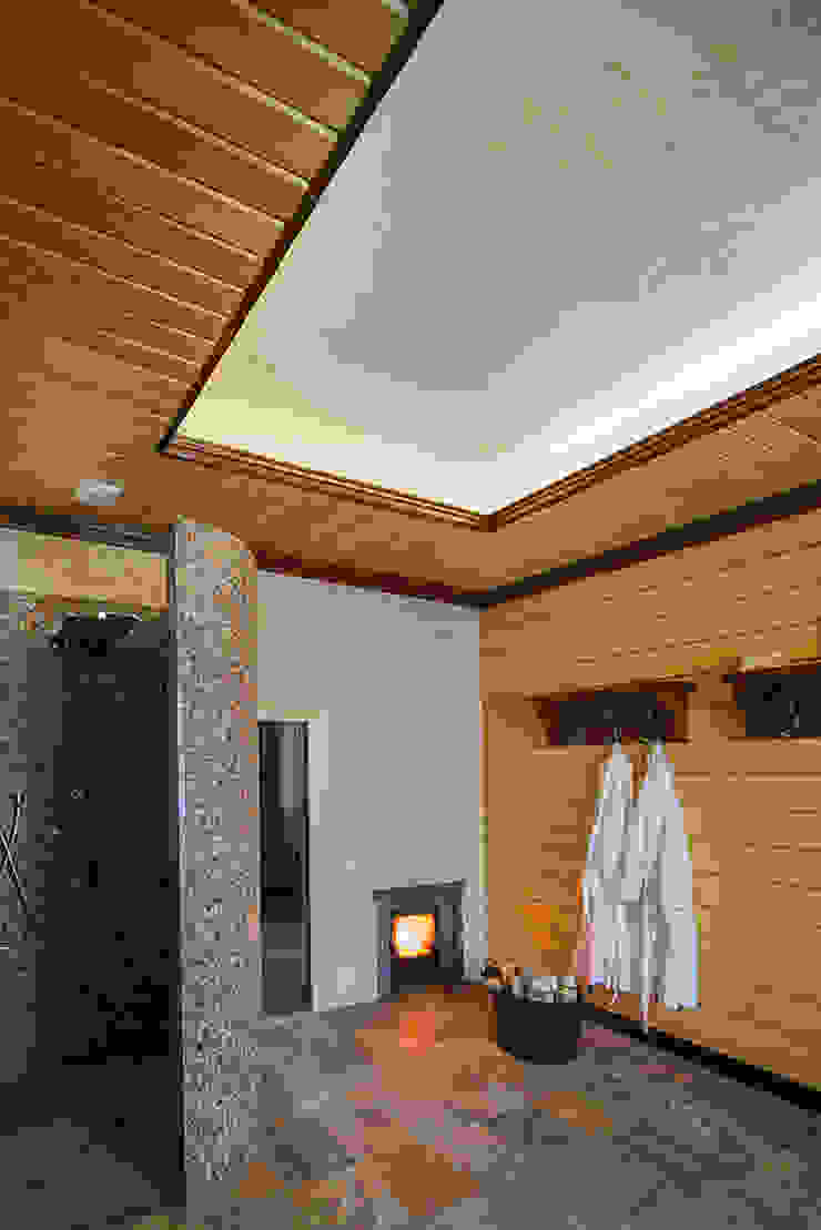 Дом и баня в поселке Гавриково, МО. ItalProject Спа в эклектичном стиле Дерево