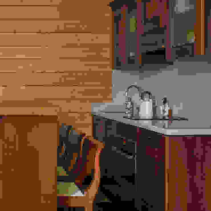 Дом и баня в поселке Гавриково, МО. ItalProject Гостиная в стиле кантри Дерево