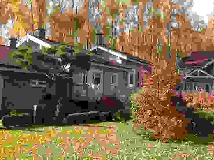 Дом и баня в поселке Гавриково, МО. ItalProject Дома в стиле кантри Дерево Серый