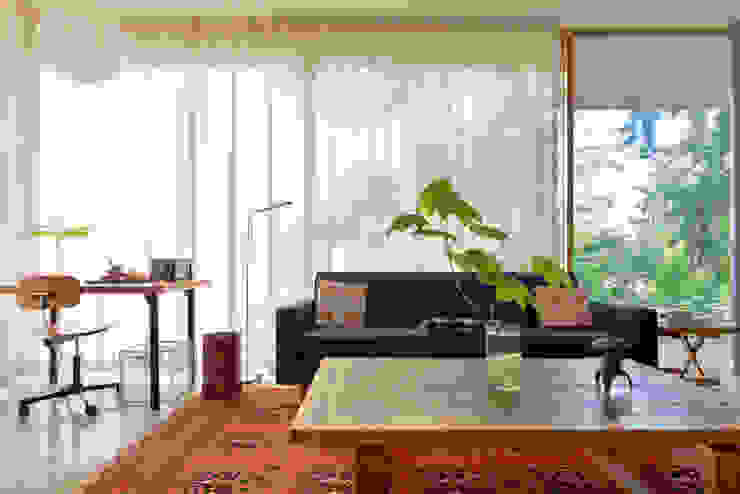 Courtyard House NO Architecture Ausgefallene Wohnzimmer
