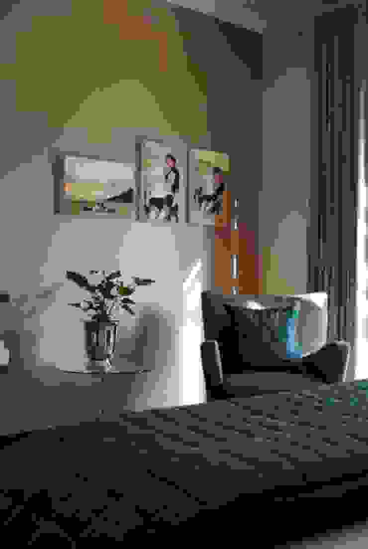 Main bedroom Salomé Knijnenburg Interiors Modern style bedroom