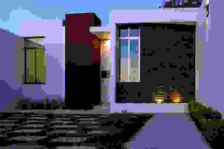 Modern houses by MOVE Arquitectos Modern