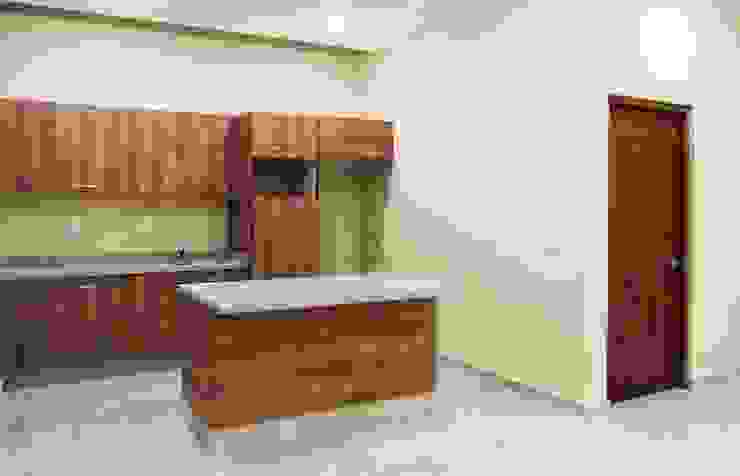 Modern kitchen by MOVE Arquitectos Modern