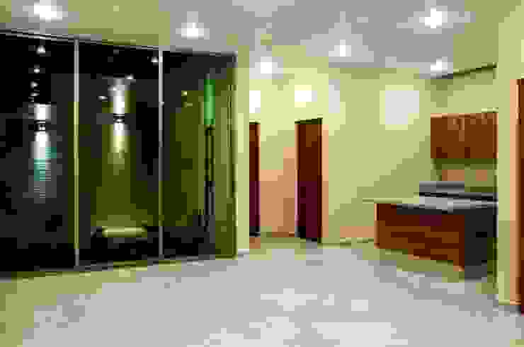 Modern dining room by MOVE Arquitectos Modern