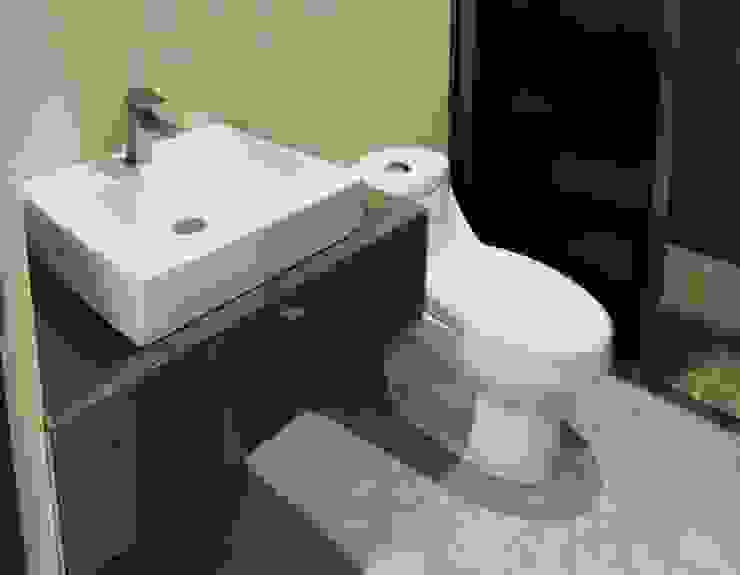 Modern bathroom by MOVE Arquitectos Modern