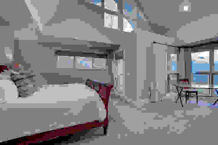 Award Winning Winslow Project Futurian Systems Classic style bedroom