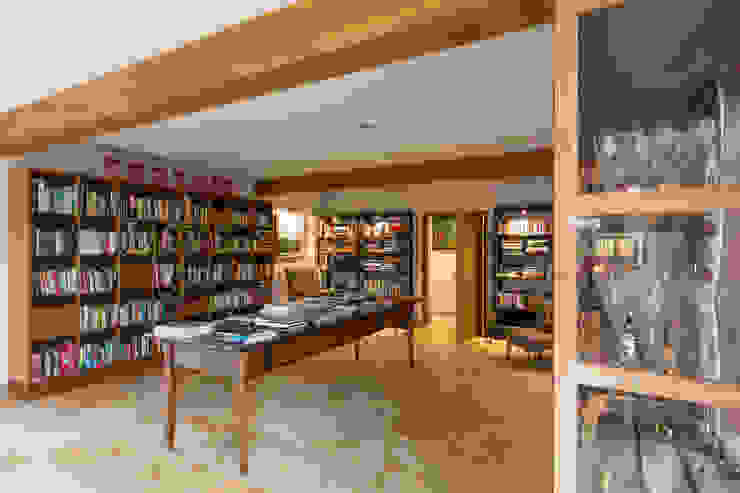 Library Studio Mark Ruthven Country style media room