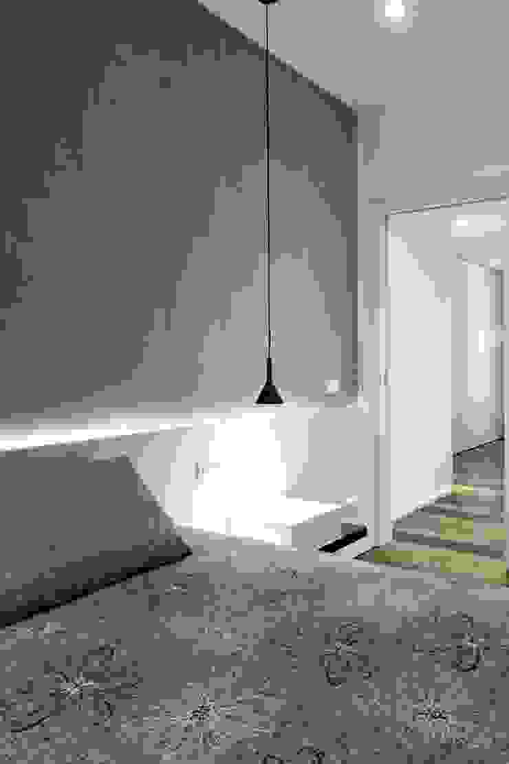 m12 architettura design SchlafzimmerBetten und Kopfteile