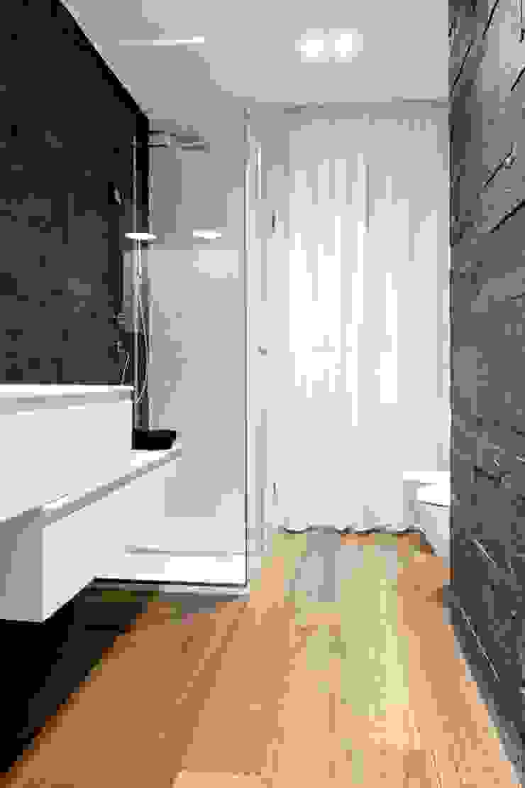 m12 architettura design Moderne Badezimmer