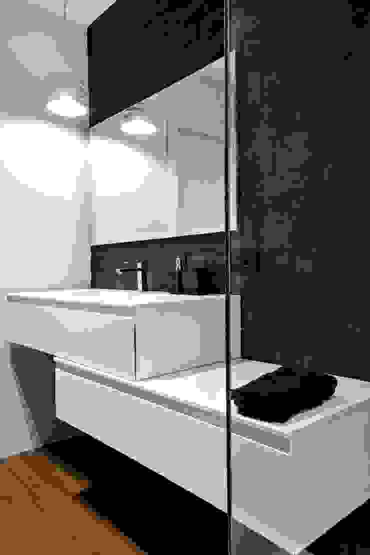 m12 architettura design Moderne Badezimmer