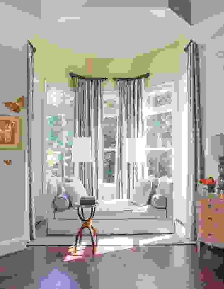 Riverside Retreat - Bedroom Niche Lorna Gross Interior Design Classic style bedroom