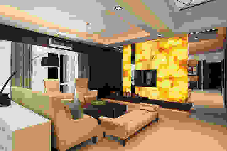 Entertainment wall homify Classic style living room Wood Beige Entertainment wall,living room,tv unit