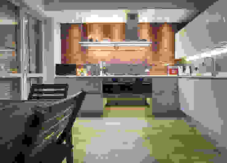 Una cucina in stile industriale con i mattoni faccia a vista Genesis, B&B Rivestimenti Naturali B&B Rivestimenti Naturali Industrial style kitchen Bricks Red