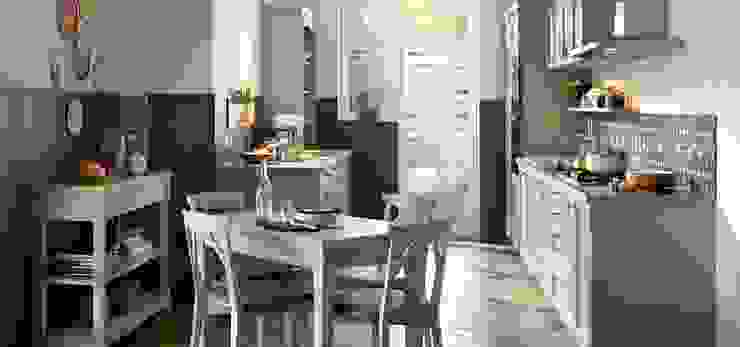Shaker Style Small Kitchen With Dining Table By Schmidt By Schmidt