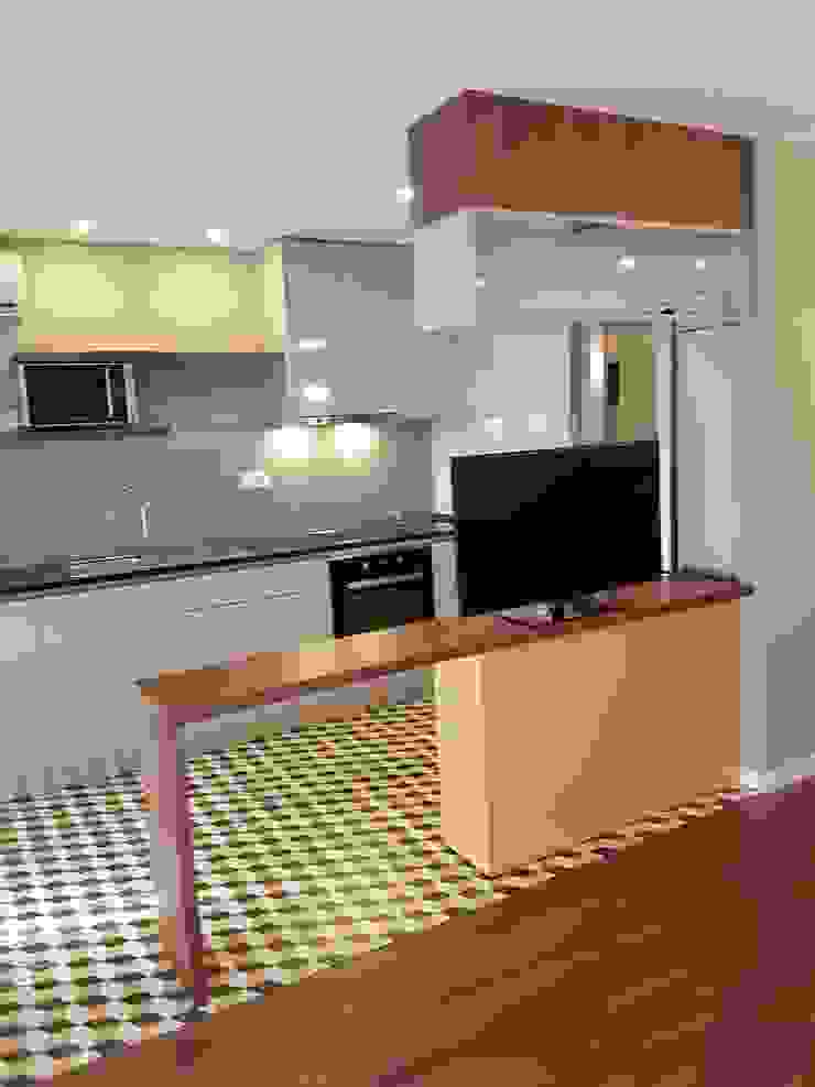 Perspectiva Alma Braguesa Furniture Cozinhas modernas arrumação,armário de cozinha,cozinha open space