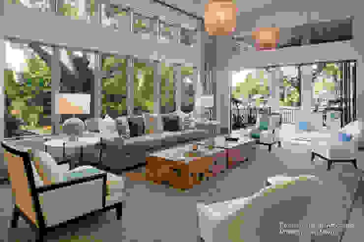 Pasquale Design - Mediterranean Modern Luxe - Interior 4 Chibi Moku Architectural Films Moderne Wohnzimmer Beton Weiß interior design,living room,living room design,modern living room,decor,home decor,interior decor,modern decor