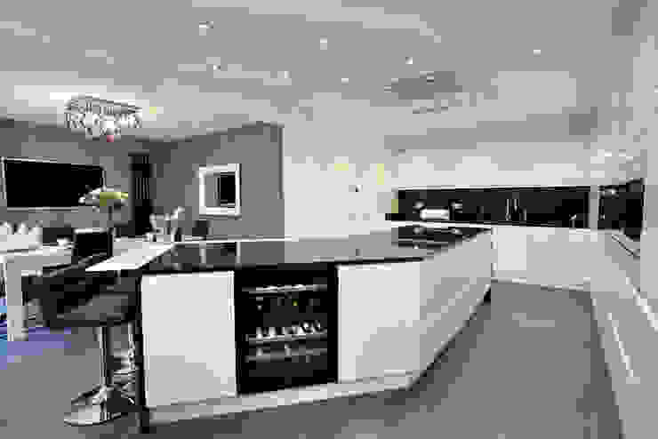 Mr & Mrs Davidson's Monochrome Kitchen Room Modern Kitchen Granite White