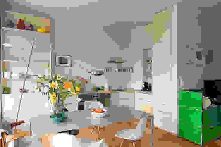 Küche aus hellem Holz in Berlin, Berlin Interior Design Berlin Interior Design Kitchen