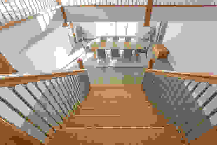 Coldwells, Alford, Aberdeenshire Roundhouse Architecture Ltd Modern Corridor, Hallway and Staircase