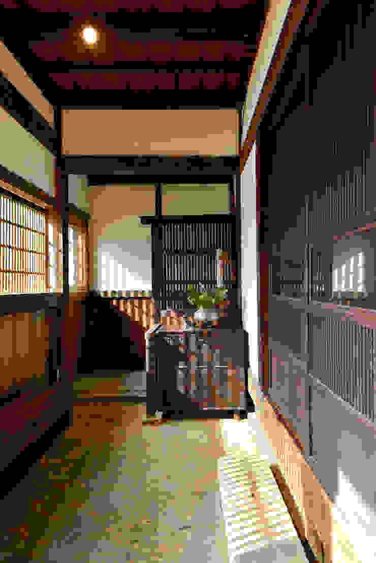 株式会社SHOEI Corridor, hallway & stairsAccessories & decoration