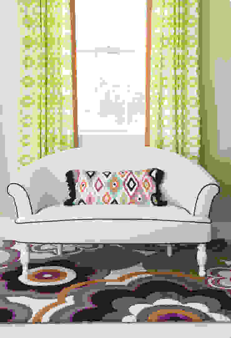 Next Generation - Tween's Room Settee Lorna Gross Interior Design Classic style bedroom Multicolored