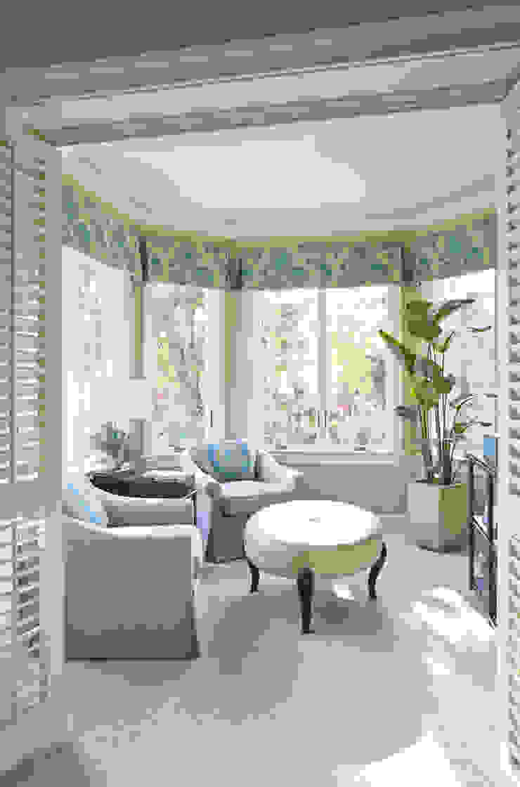 Caribbean Dream - Bedroom Sitting Area Lorna Gross Interior Design Tropical style bedroom Turquoise