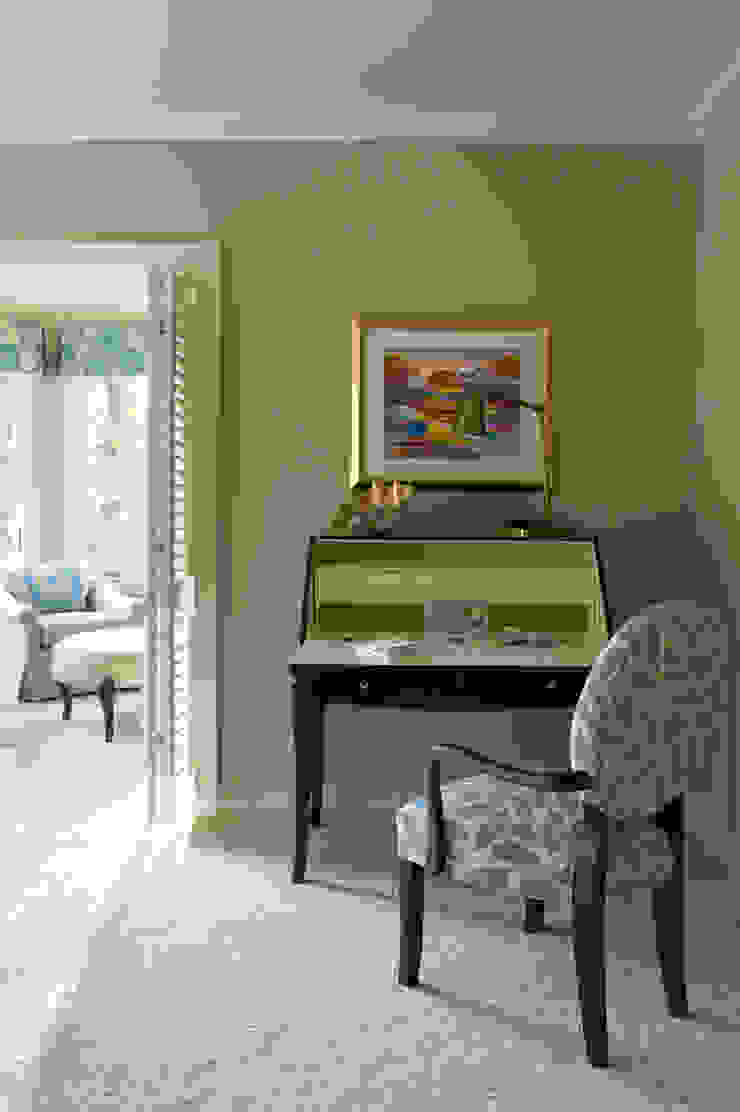 Caribbean Dream - Bedroom Writing Desk Lorna Gross Interior Design Classic style bedroom Turquoise