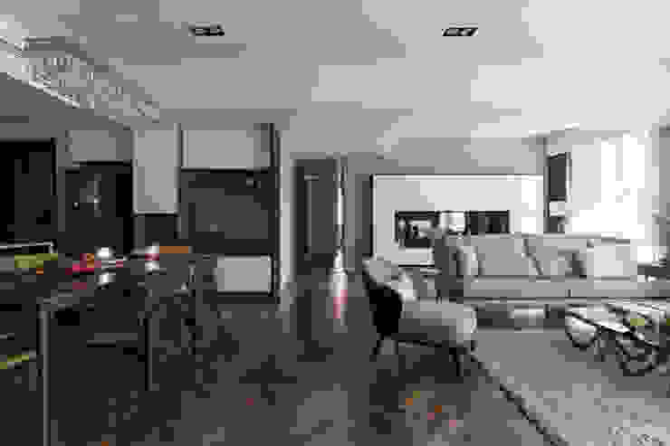 賀澤室內設計 HOZO_interior_design 隨意取材風玄關、階梯與走廊 根據 賀澤室內設計 HOZO_interior_design 隨意取材風