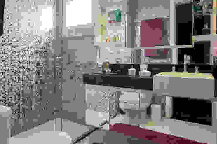 Eclectic style bathroom by Espaço Alessandra Luz Casa & Jardim Eclectic