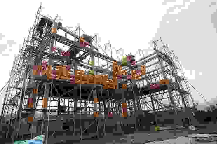 【木建築】宜蘭三星鄉│江宅│獨棟別墅│建坪100坪 根據 閮檍設計 Ting Yi Design 古典風 實木 Multicolored