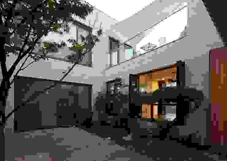 운중천 이웃집, 아키누스(건축동인) 건축사사무소 아키누스(건축동인) 건축사사무소 Modern Houses