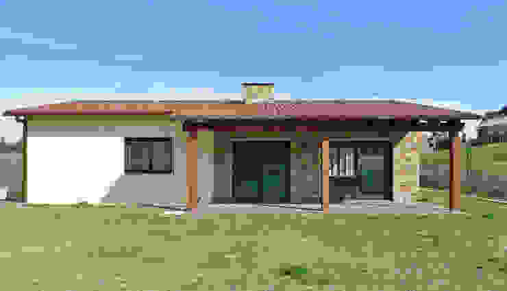 casas de planta baja con porche y garaje