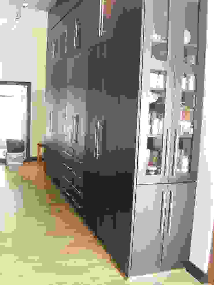 Build in Cupboard SCD Group Classic style bedroom Wood Wood effect