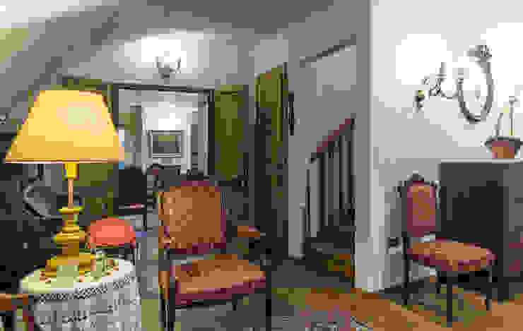 Baita L'Antica s.a.s. Moderne Wohnzimmer