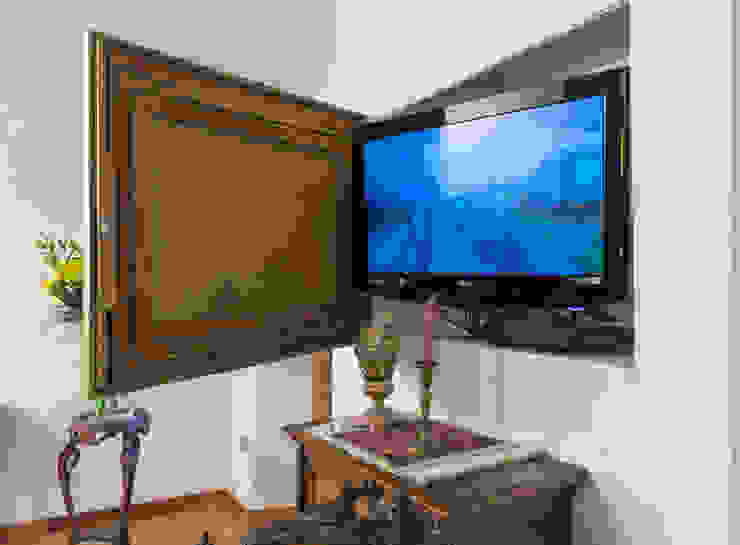 Baita L'Antica s.a.s. Moderne Wohnzimmer